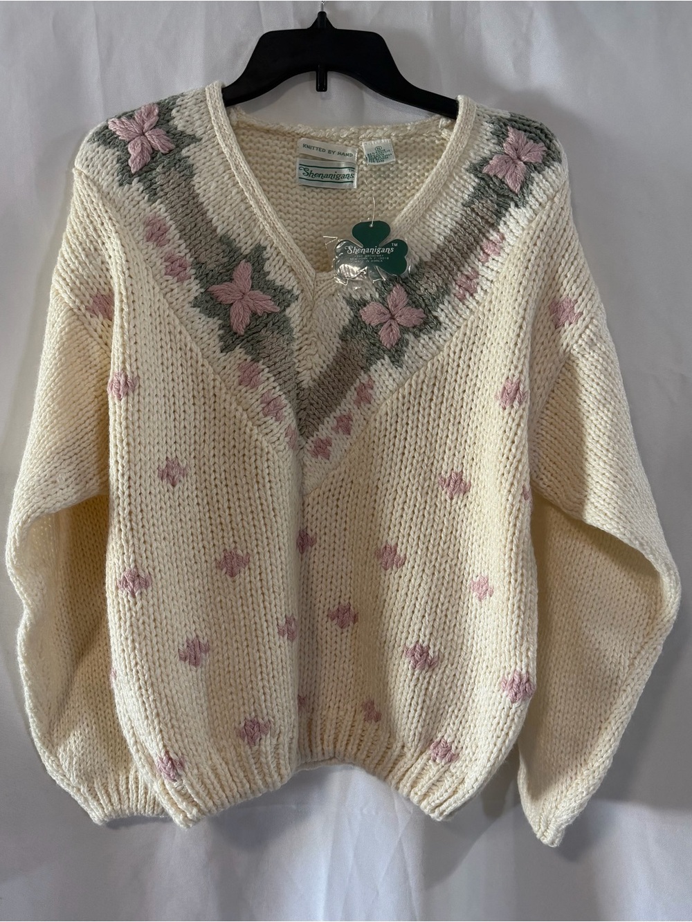 SkeenaCream Cream V-Neck Sweater with Pink Floral Detail